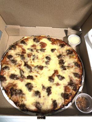 Medium pizza - Hamburger with provel cheese