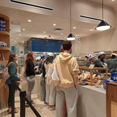 Line to order sweet cookies