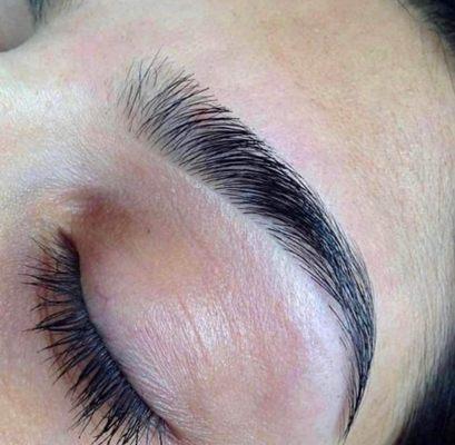 Eyebrow after threading