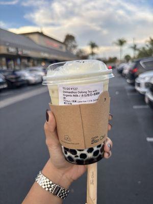 Osmanthus oolong with milk