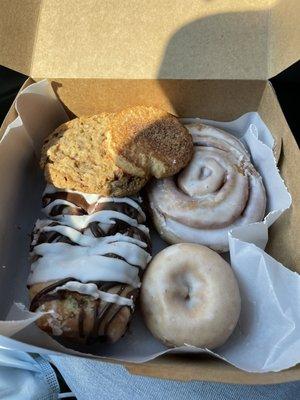 Oatmeal cookie, snickerdoodle, honey bun, yum yum, glazed cake donut