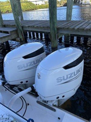 New twin 300 Suzuki installed