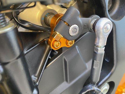 Sato shift holder (Bike: 2018 GSX-R1000R)