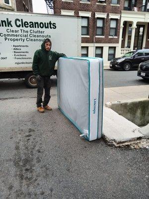 Mattress pickup