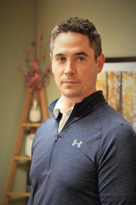 Chiropractor Matt Suntken at Quality Life Chiropractic & Massage in Rochester, MN 55901.
 https://www.qualitylifemn.com/