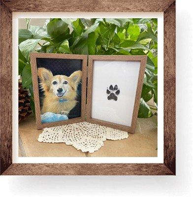 Pet photo frame with ink paw print