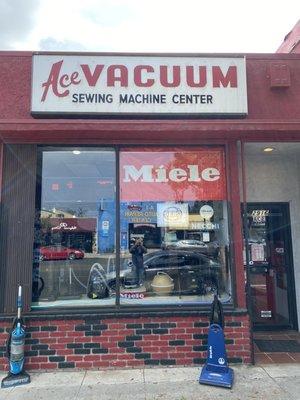 My one stop shop for Vacuum & Sewing repair.