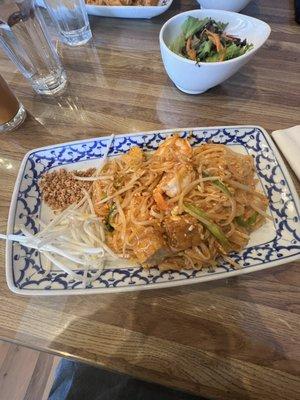 Pad thai