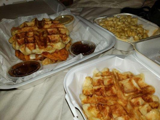 Roscoe chicken and Waffles in new Britain Connecticut