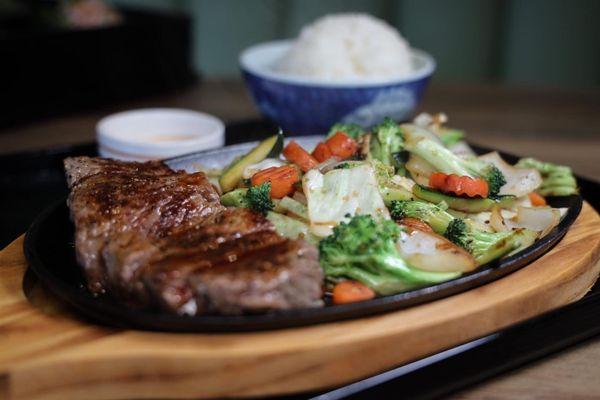 Steak Teriyaki   : @andrewloves_