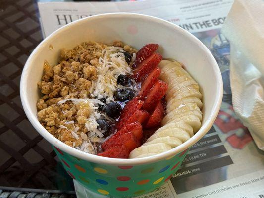 A fantastic açaí bowl in a bowl big enough to mix it up- GENIUS!