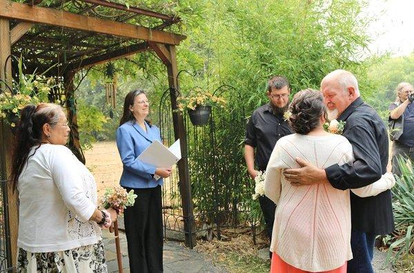 A ROMANTIC Outdoor Wedding at a Family Estate in Vancouver, WA!