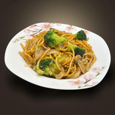 Lo Mein and Broccoli