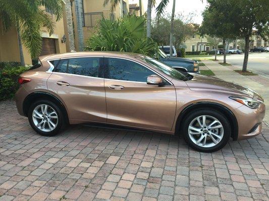 Brand new 2017 QX30