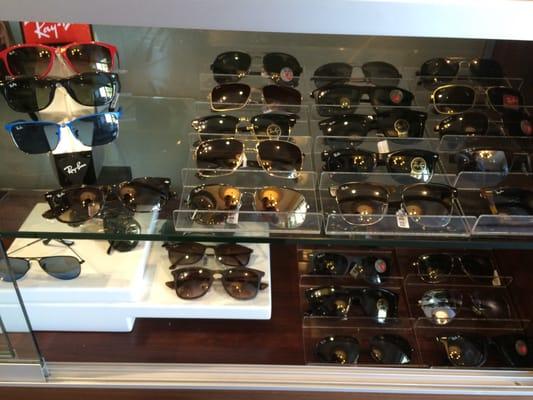 Nice Ray-Ban collection