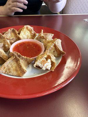 Crab rangoons