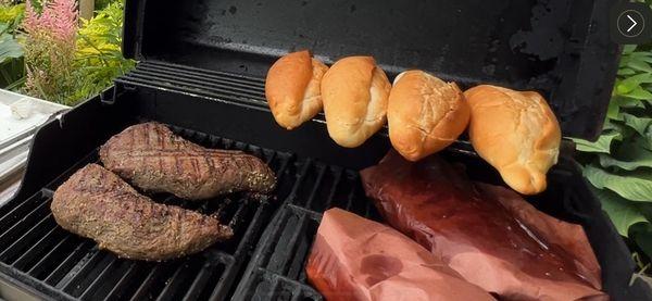 I BBQ'ed 9 gorgeous Santa-Maria Tri-Tip roasts, and the perfect place for that luscious medium rare beef is Mana Bakery Bolillo Rolls! 3