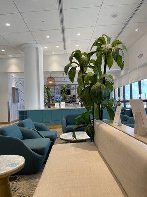 Escape Lounge at PBIA