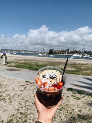 Large açaí bowl