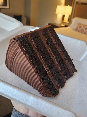 Chocolate cake (to go)