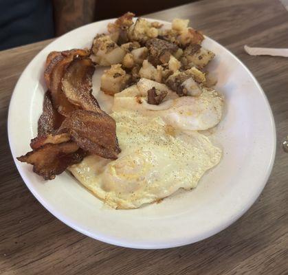 2 eggs, bacon, and home fries