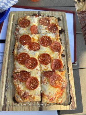 Pepperoni flatbread