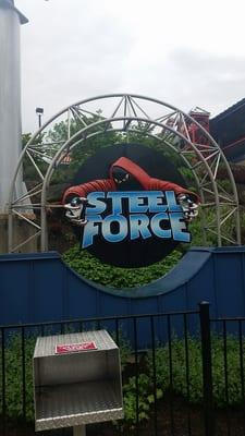 The sign bears an uncanny resemblance to Phantom's Revenge @ Kennywood.....