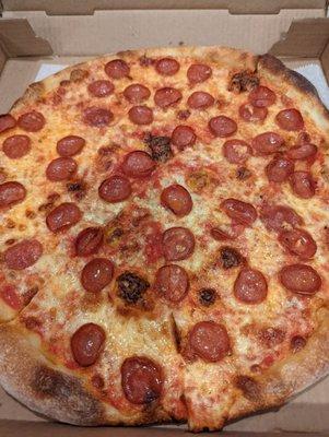 Pepperoni & Garlic Pizza