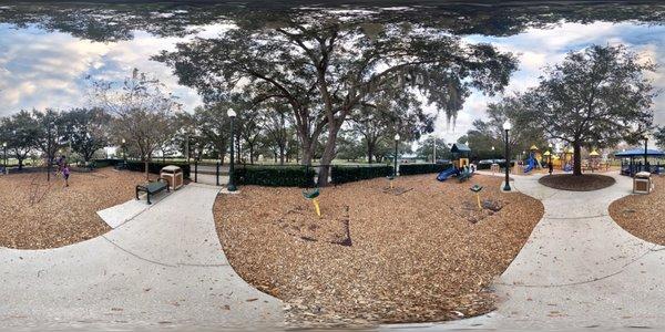 Playground 360°