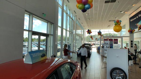 Greeting a guest at Volkswagen Lee's Summit