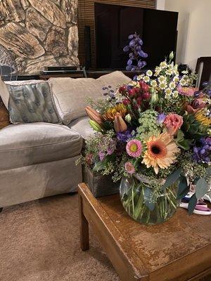 Ginormous Bouquet. Gorgeous flower combinations,.