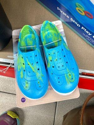 Aldi -- $5 Lily & Dan water shoes