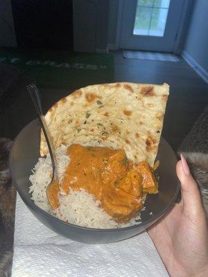 Butter chicken, rice & garlic naan