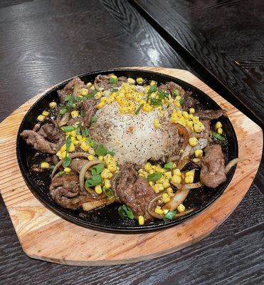 Our Japanese pepper beef on a sizzling hot plate!