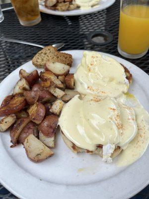 Eggs Benedict