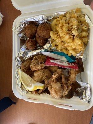 Fried shrimp with Mac-n-cheese and Hush Puppies