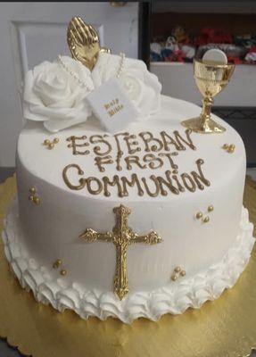 First Communion Tres Leches Cakes