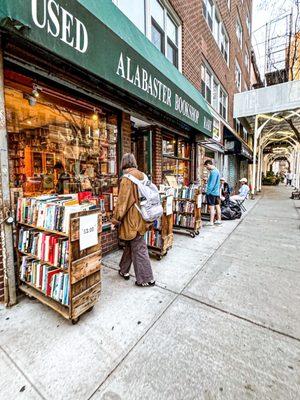 Alabaster Bookshop