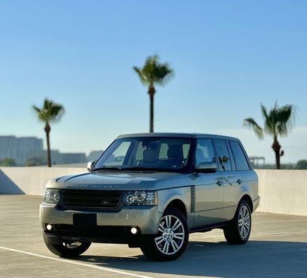 2011 Land Rover Range Rover finished in Ipanema Sand Metallic and Ivory natural leather, what a beast!