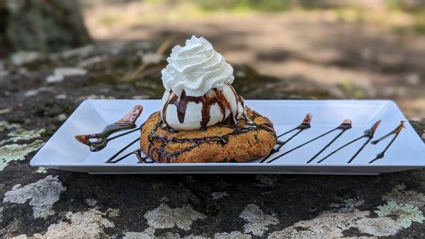 Cookie Sunday with an Almond Joy Cookie