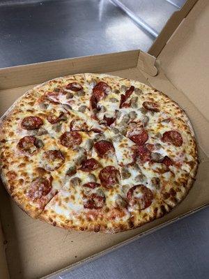 Pepperoni sausage pizza