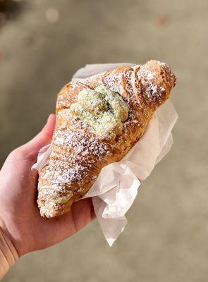 pistachio strawberry croissant