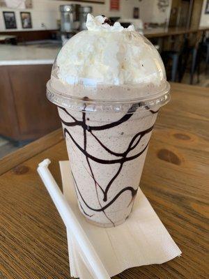 Cookies-n-Creme milkshake