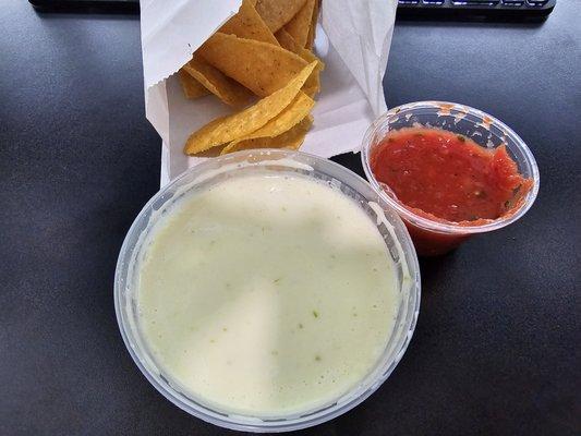 chips with queso and salsa