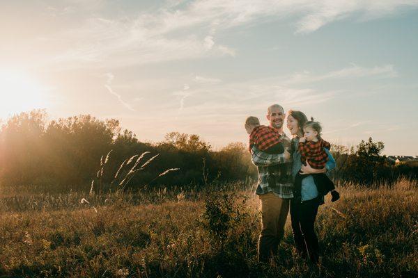 Family lifestyle session from Melissa Lindquist Photography.