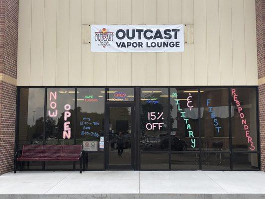 Outcast Vapor Lounge