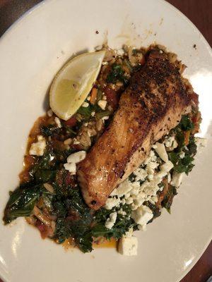 O'Charley's; Cookeville, TN:  Salmon, Kale, Quinoa