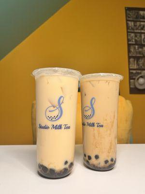 Jasmine milk tea and house milk tea with boba