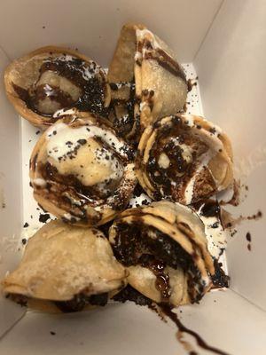 Oreo Cheesecake Wontons