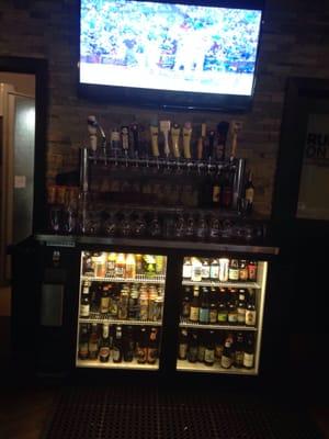 Taps & beer case